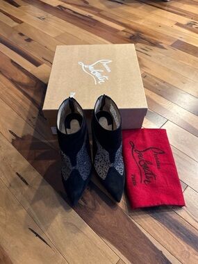 Christian Louboutin Black Suede & Gray Pointed Ankle Booties Size 38 (7.5)